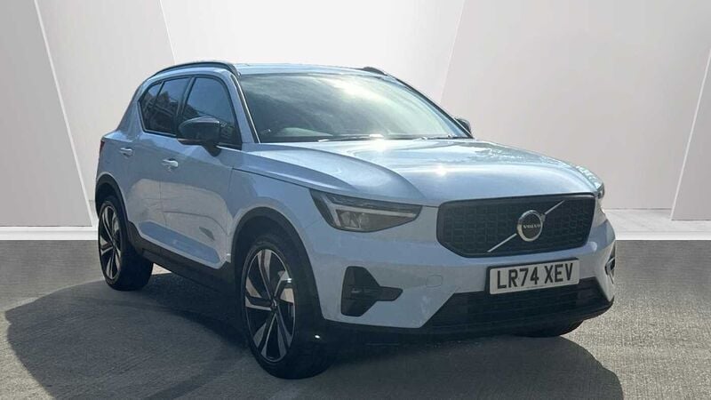 Blue Used 2025 Volvo XC40 Plus SUV | £34,490 (A bit pricey) - Image 1/3