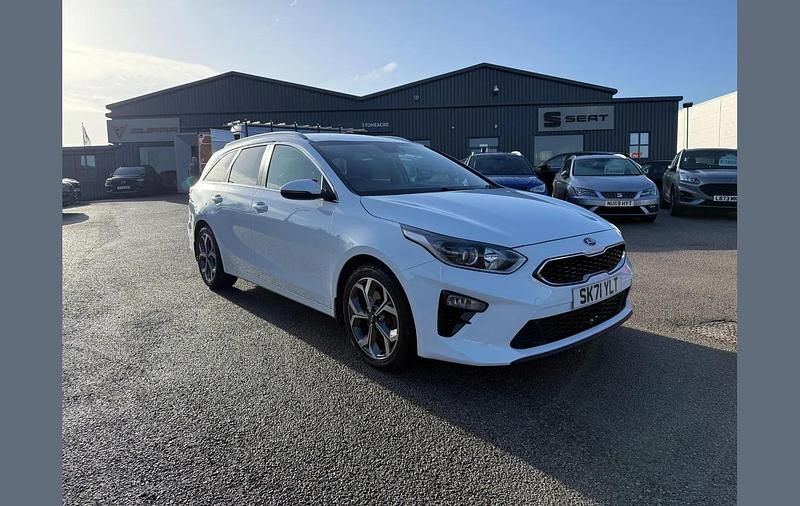 Used Kia Ceed Sportswagon 158 HP (116 kW) 2021 White Estate