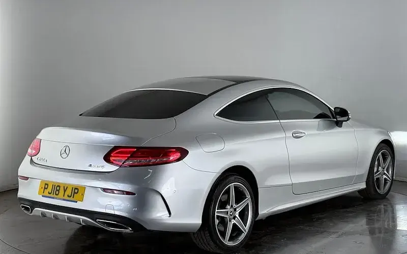 Used Mercedes C250 AMG Line Premium Plus 204 HP (150 kW) 2018 Silver Coupe