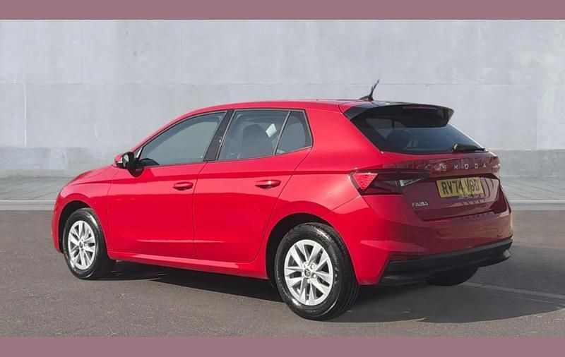 Used Skoda Fabia Comfort 80 HP (58 kW) 2024 Red Hatchback