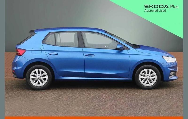Used Skoda Fabia SE 113 HP (83 kW) 2024 Race blue metallic Hatchback