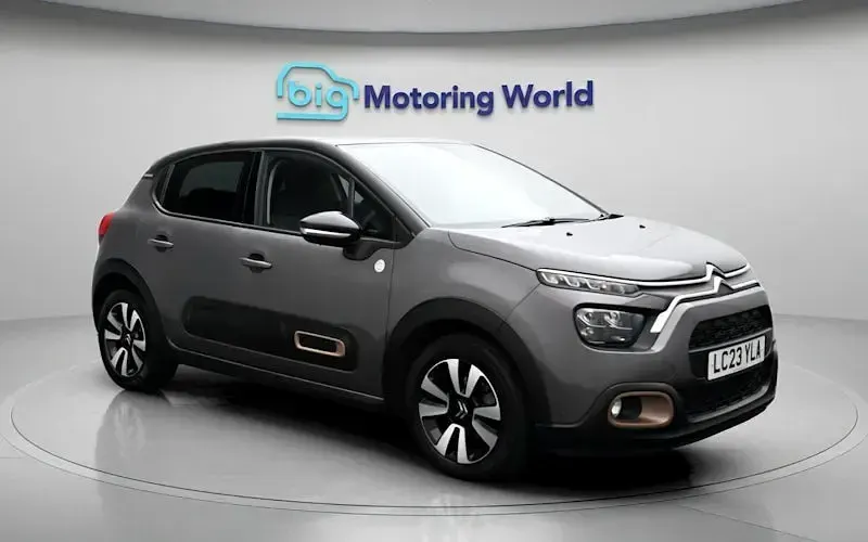 Używany Citroën C3 PureTech 83 KM (61 kW) 2023 Szary Hatchback
