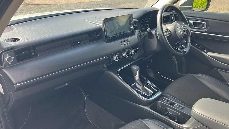 Used Honda HR-V Advance 131 HP (96 kW) 2023 White SUV