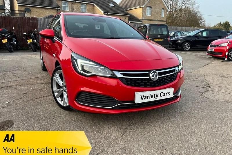 Used Vauxhall Astra SRi 150 HP (110 kW) 2017 Red Hatchback