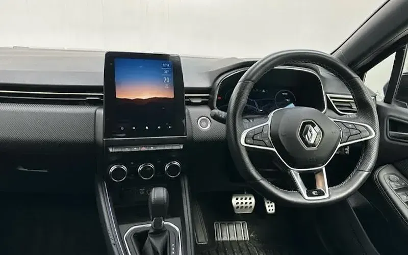 Used Renault Clio Engineered 145 HP (106 kW) 2023 Black Hatchback