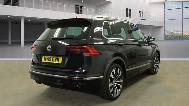 Used VW Tiguan R-line 150 HP (110 kW) 2019 Black SUV