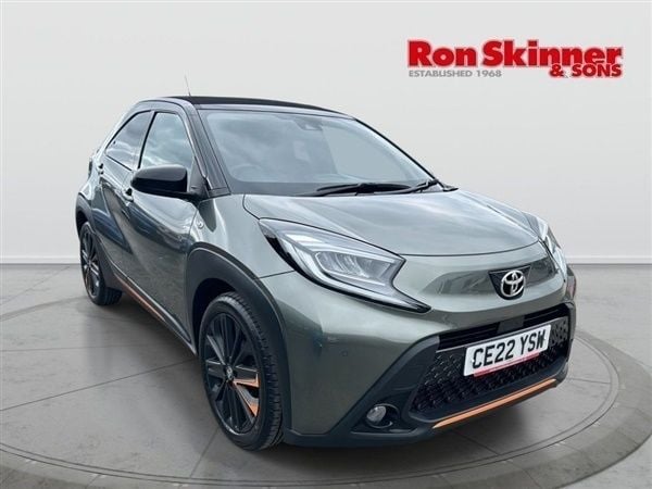 Green Used 2022 Toyota Aygo Edition Hatchback | £14,599 (Expensive) - Image 1/4