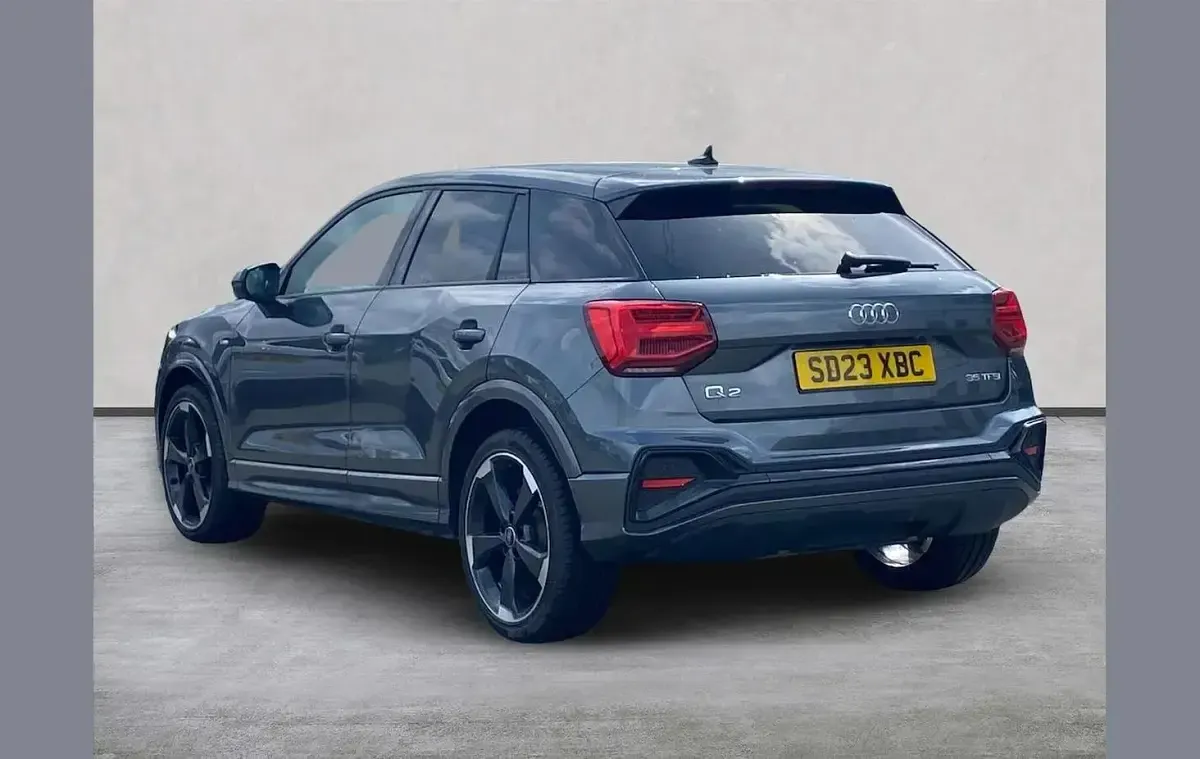 Used Audi Q2 Black Edition 150 HP (110 kW) 2023 Grey SUV