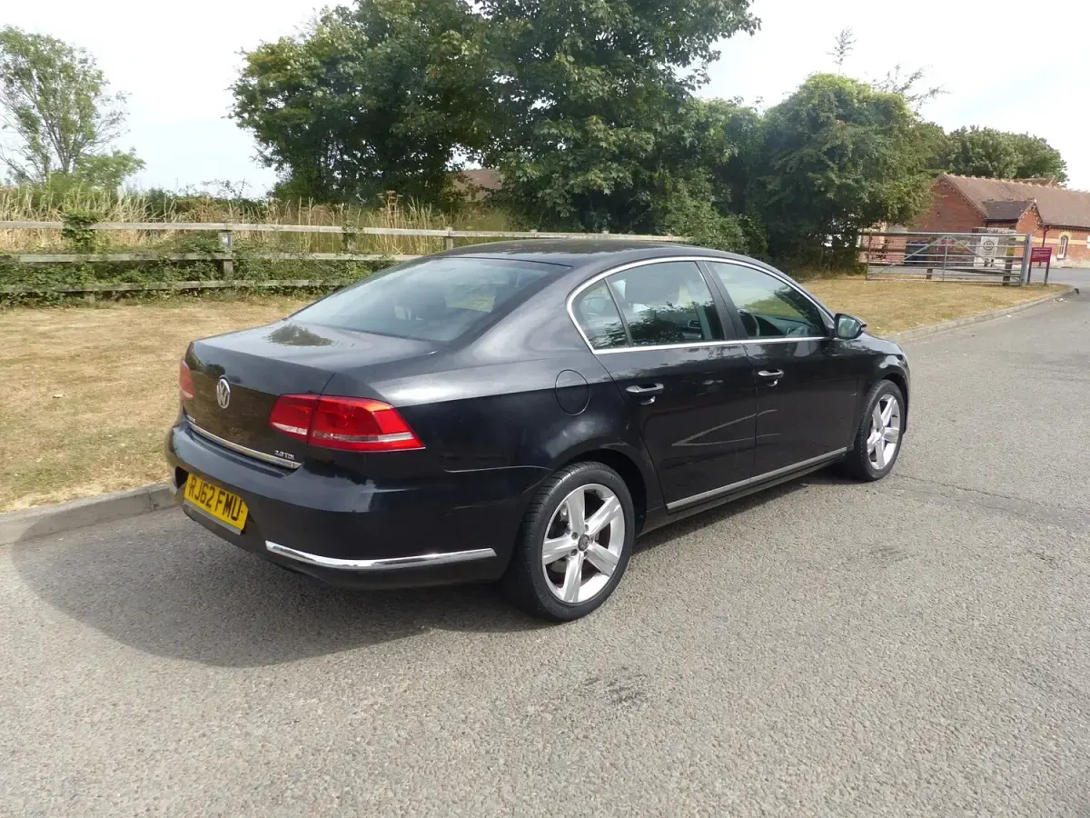 Used VW Passat SE 138 HP (101 kW) 2012 Black Sedan