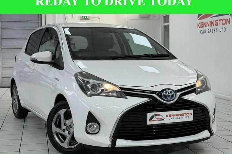 Used Toyota Yaris Hybrid 2016
