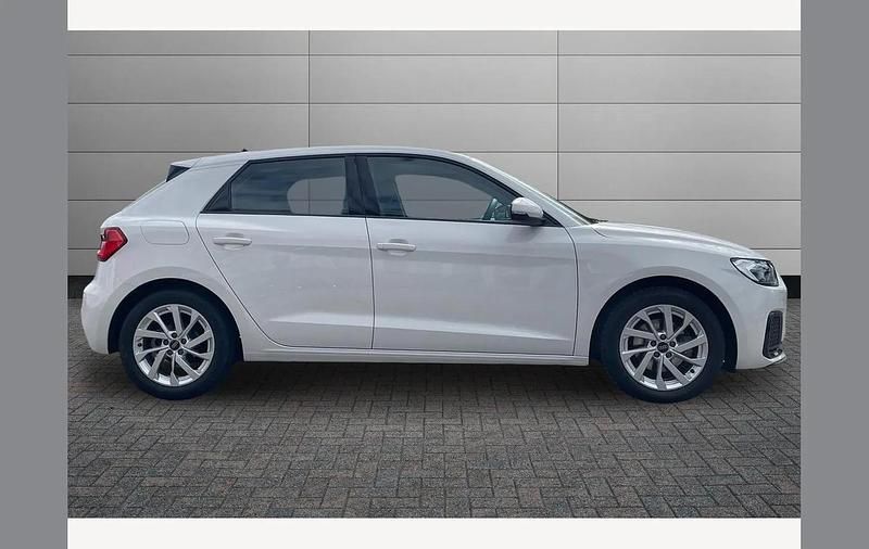 Used Audi A1 Sport 116 HP (85 kW) 2025 White SUV
