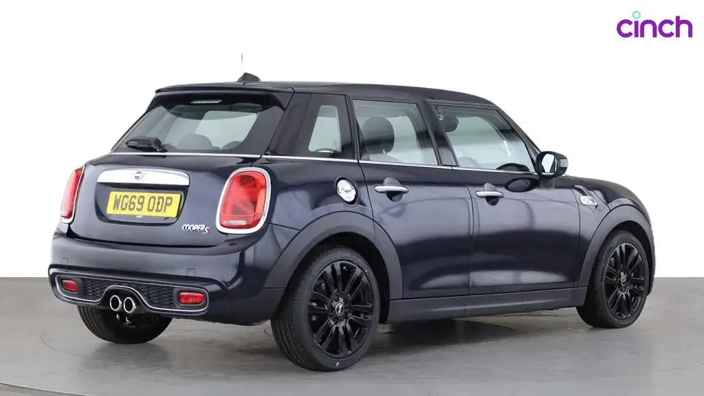 Used Mini Cooper S Exclusive 2019 Blue and black Hatchback