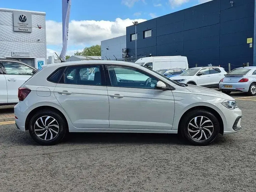 Used VW Polo Life 80 HP (58 kW) 2023 Grey Hatchback