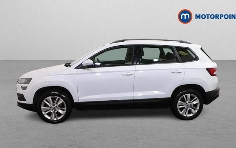 Used Skoda Karoq SE Technology 150 HP (110 kW) 2020 White SUV