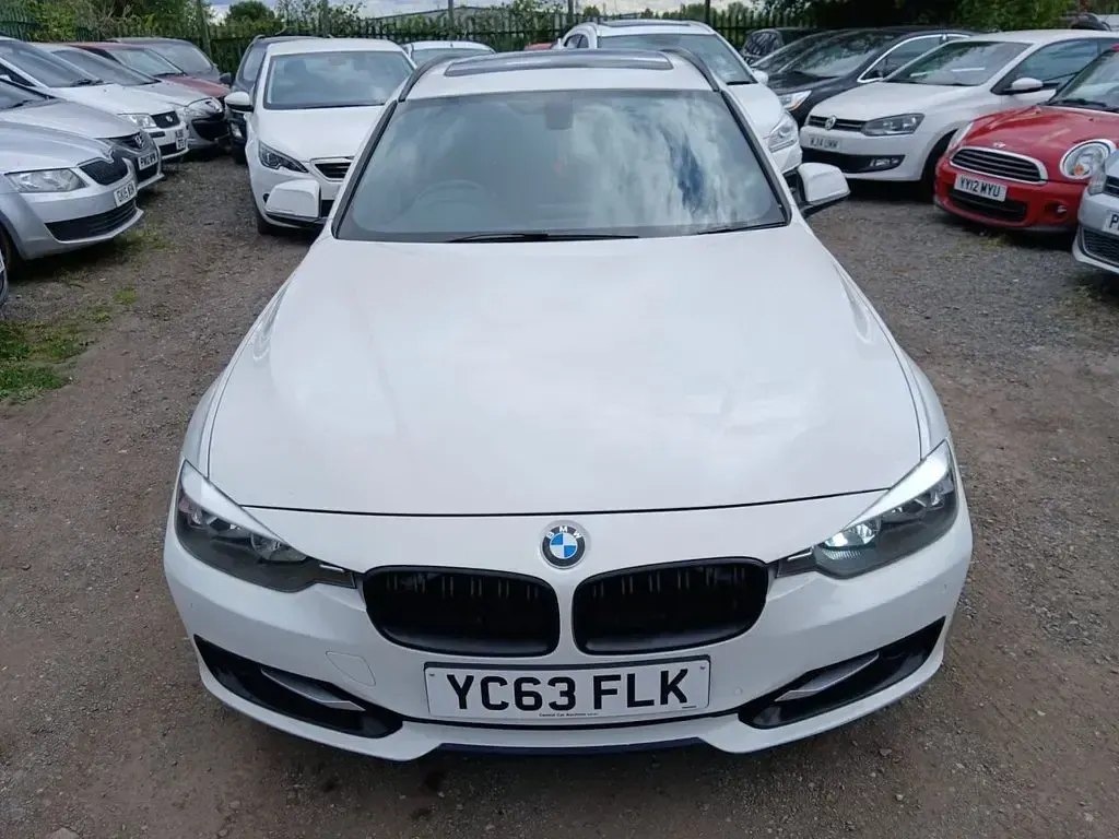Used BMW 320 Sport Line 184 HP (135 kW) 2013 White Estate