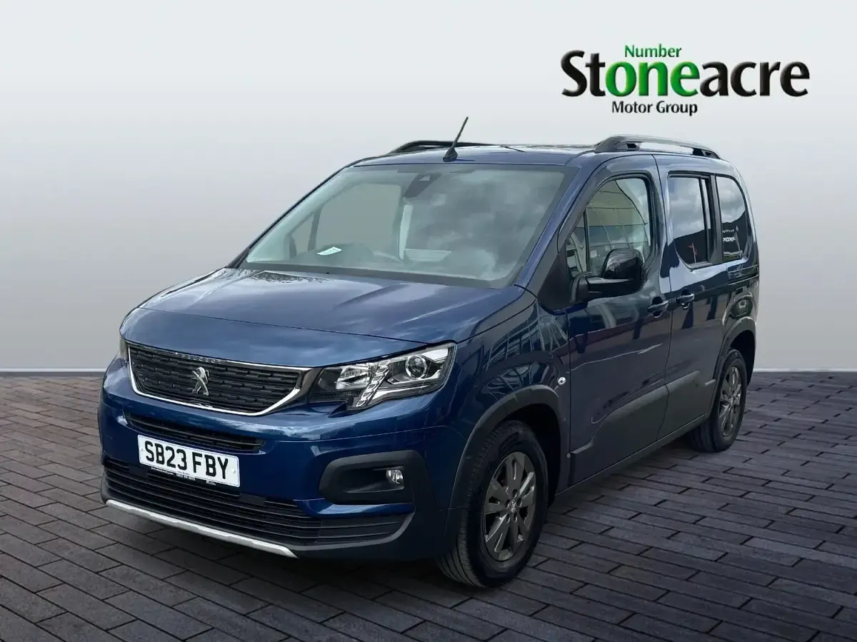 Gebraucht Peugeot Rifter Allure 101 PS (74 kW) 2023 Blau Van / Kleinbus