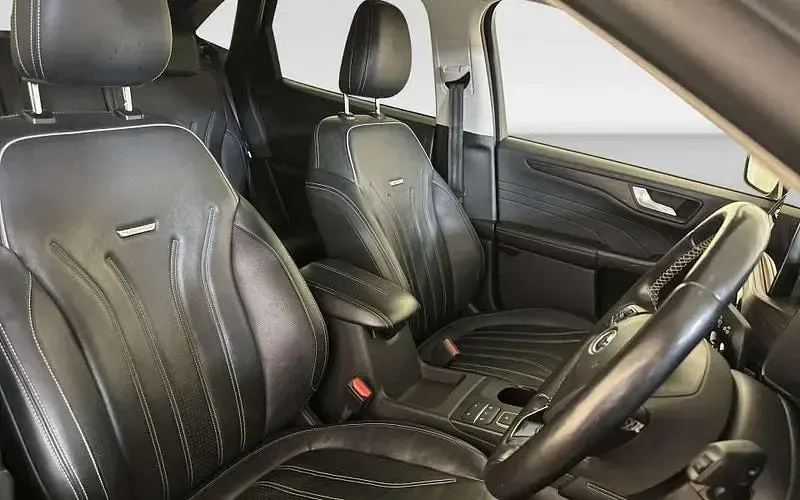 Used Ford Kuga Vignale 225 HP (165 kW) 2021 Silver SUV