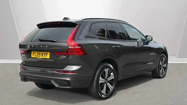 Used Volvo XC60 Plus 350 HP (257 kW) 2025 SUV