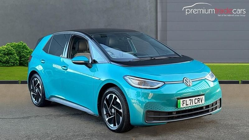 Turquoise Used 2021 VW ID.3 Pro Performance Hatchback | £13,999 (Fair price) - Image 1/4