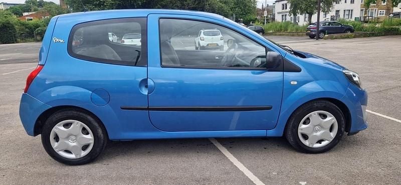 Used Renault Twingo 75 HP (55 kW) 2011 Blue Hatchback