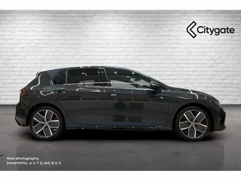 Used VW Golf VIII 150 HP (110 kW) 2025
