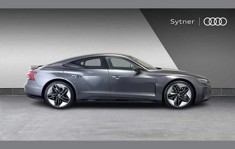 Used Audi e-tron GT quattro Comfort 475 kW (646 HP) 2022 Grey Sedan
