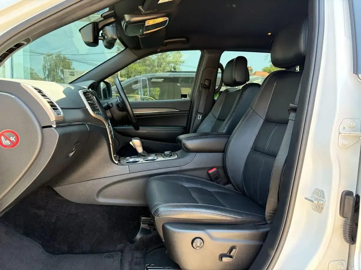 Used Jeep Grand Cherokee Limited 2017 White SUV
