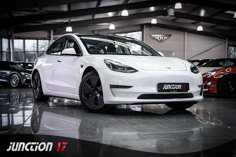 White Used 2020 Tesla Model 3 Long Range AWD Sedan | £15,988 (Fair price) - Image 1/3