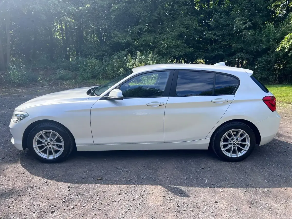 Used BMW 116 Comfort Edition 116 HP (85 kW) 2017 White Hatchback