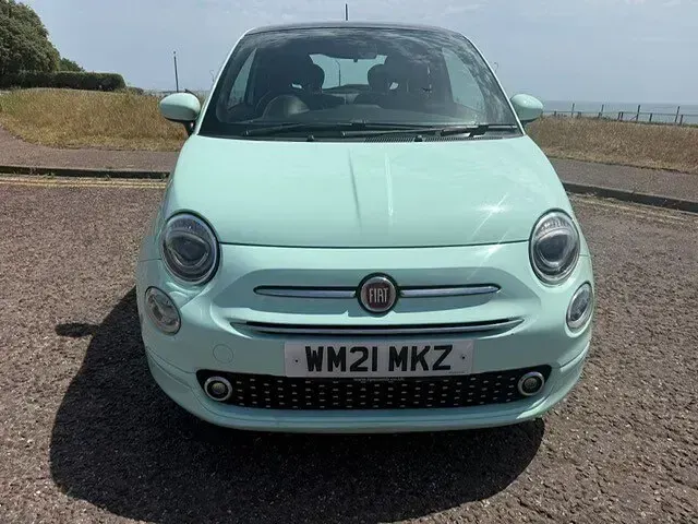Used Fiat 500 Lounge 70 HP (51 kW) 2021 Green Hatchback