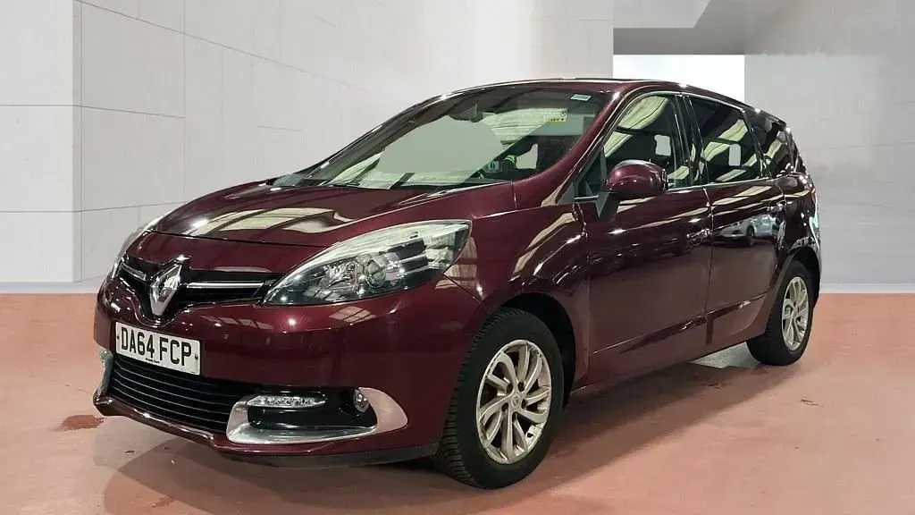 Used Renault Grand Scénic Dynamique 110 HP (80 kW) 2014 Red MPV