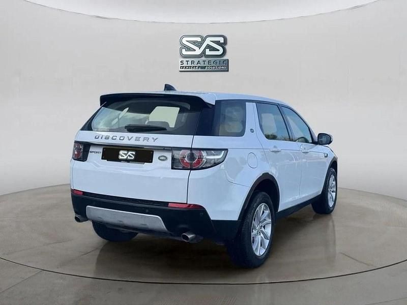 Used Land Rover Discovery Sport SE 180 HP (132 kW) 2018 White SUV