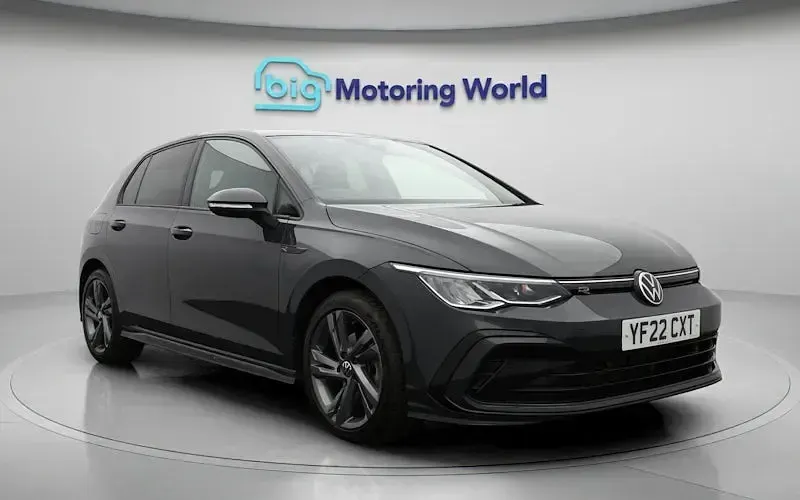 Used VW Golf VIII R-line 131 HP (96 kW) 2024 Hatchback