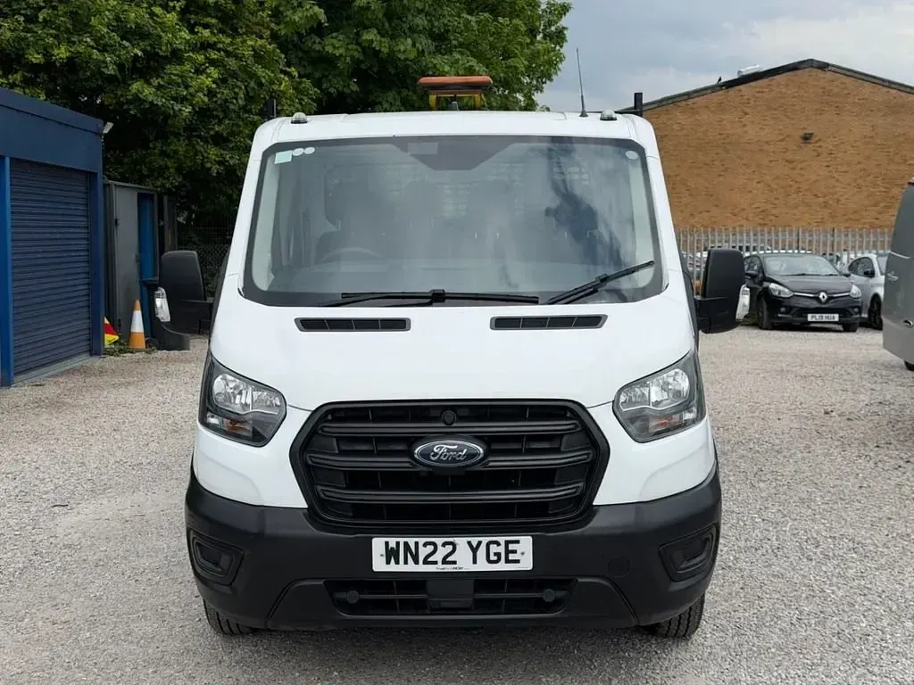 Begagnad Ford Transit 130 HK (95 kW) 2022 Vit Cab