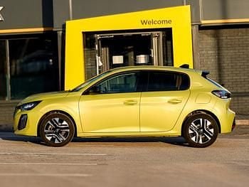 Used Peugeot 208 Allure 101 HP (74 kW) 2025 Yellow Hatchback