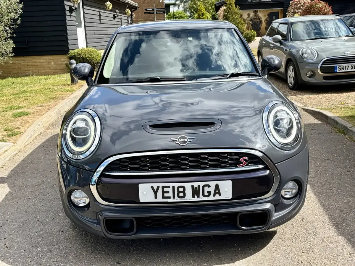 Używany Mini Cooper S Hatch 2018 Szary Hatchback