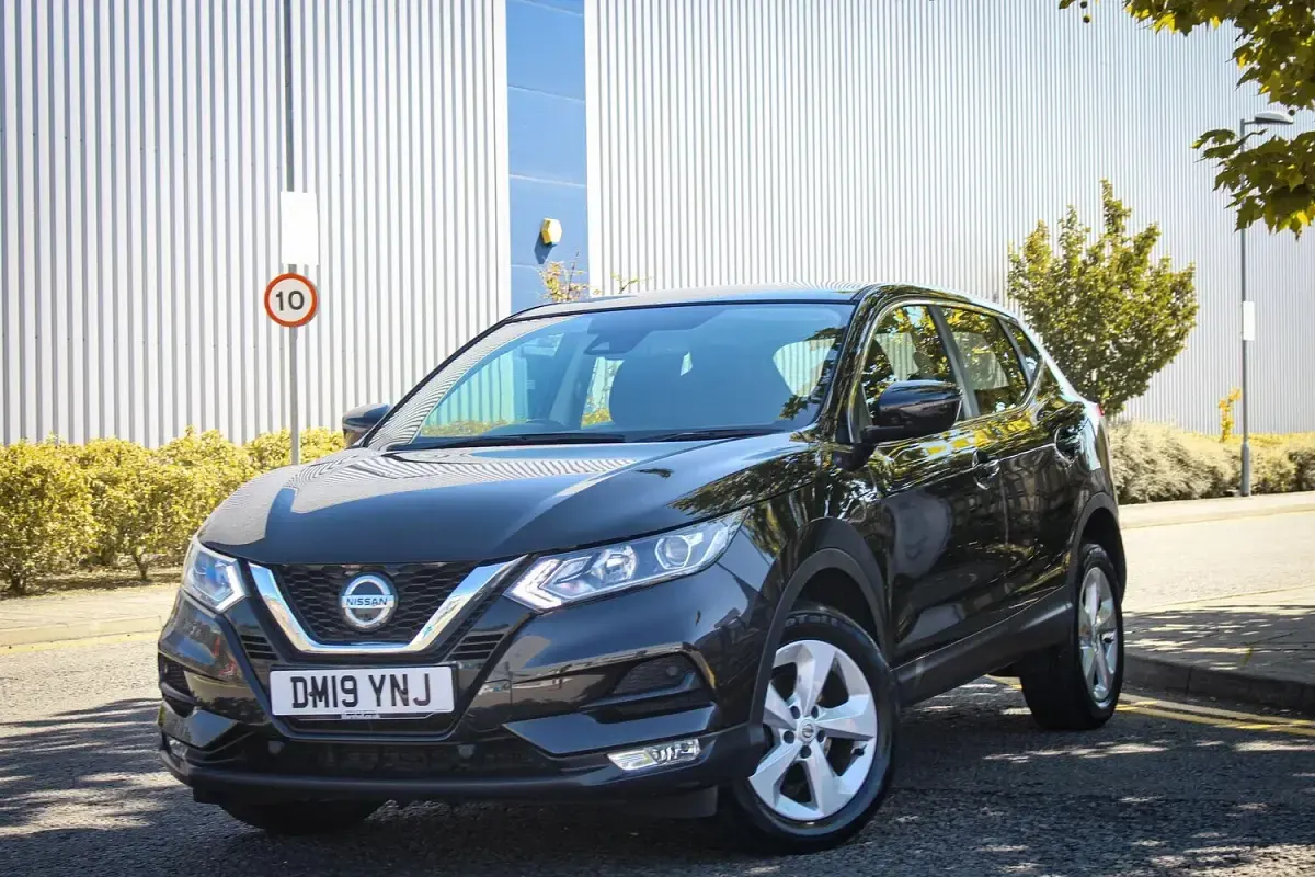 Used Nissan Qashqai Acenta Premium 2019 Black SUV