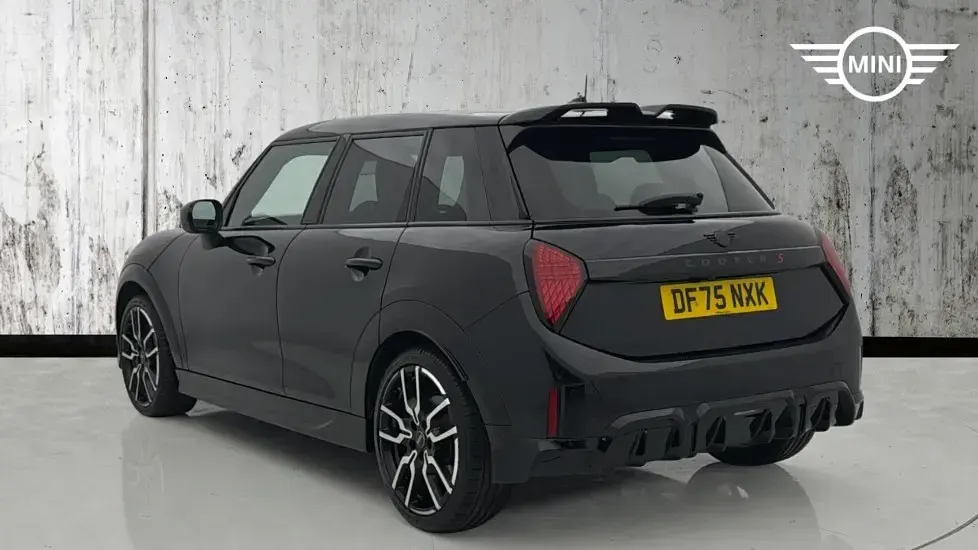 Used Mini Cooper S Hatch 201 HP (147 kW) 2025 Black Hatchback