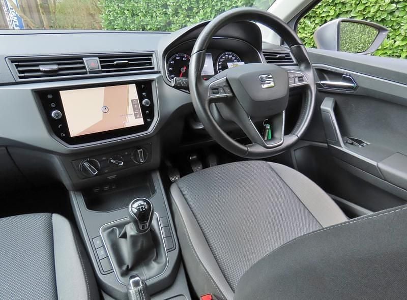 Used Seat Ibiza SE Technology 75 HP (55 kW) 2018 Silver Hatchback