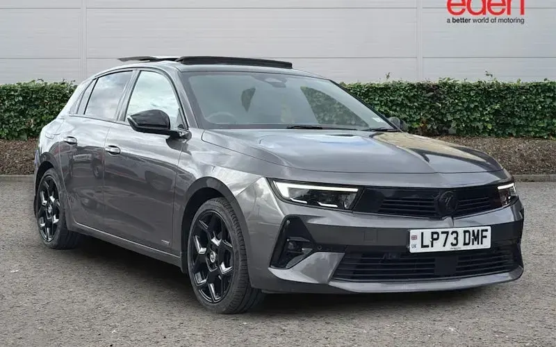 Used Vauxhall Astra Ultimate 131 HP (96 kW) 2023 Hatchback