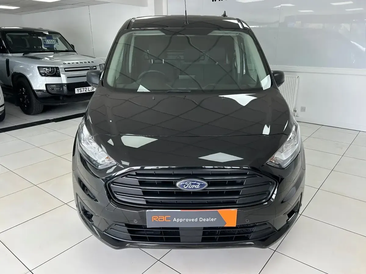 Used Ford Transit Connect Trend 100 HP (73 kW) 2022 Black MPV