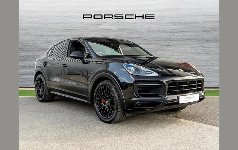 Used Porsche Cayenne GTS 453 HP (333 kW) 2022 Black SUV