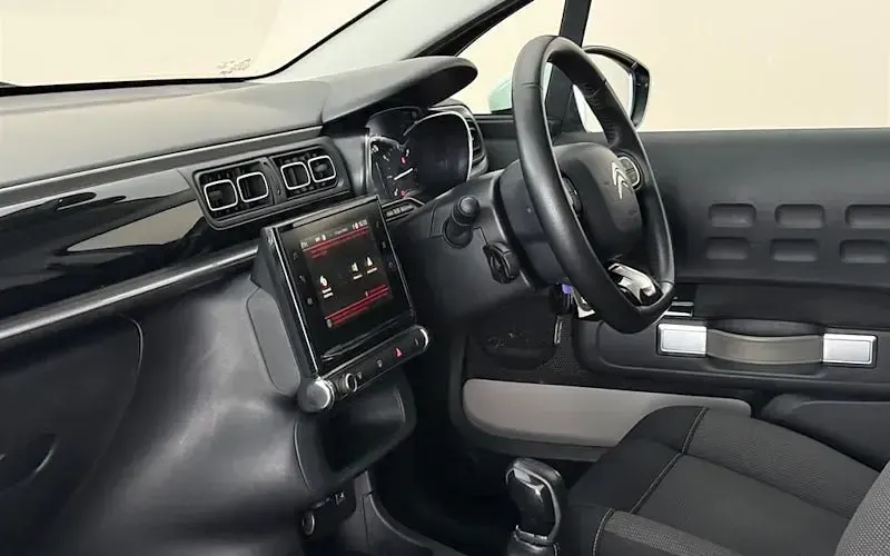 Used Citroën C3 Flair 83 HP (61 kW) 2019 Black Hatchback