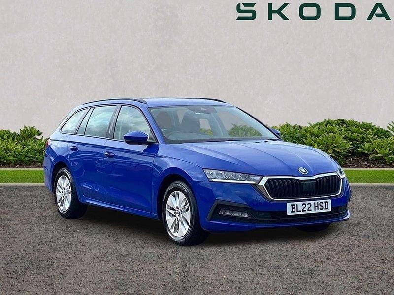 Energy blue Used 2022 Skoda Octavia SE Technology Estate | £15,995 (Fair price) - Image 1/4