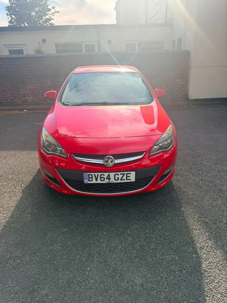 Used Vauxhall Astra SRi 2014 Red Hatchback