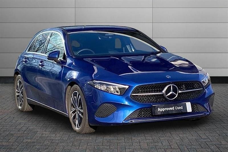 Used Mercedes A180 Executive 136 HP (100 kW) 2025 Blue Hatchback