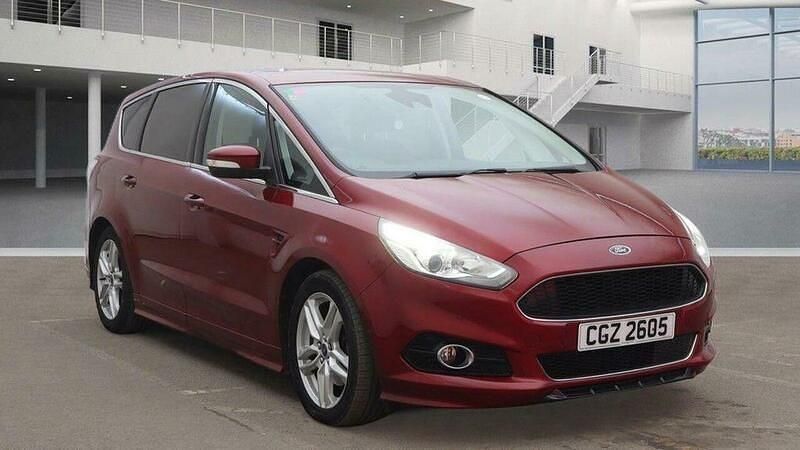 Used Ford S-MAX Sport 180 HP (132 kW) 2016 Red MPV