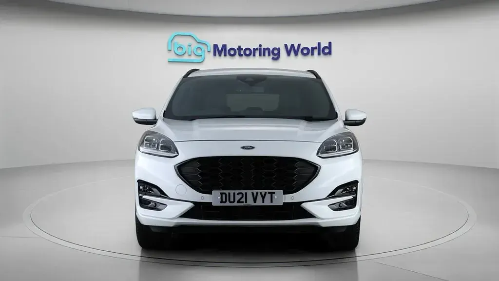 Gebraucht Ford Kuga ST-Line 120 PS (88 kW) 2021 Weiß SUV