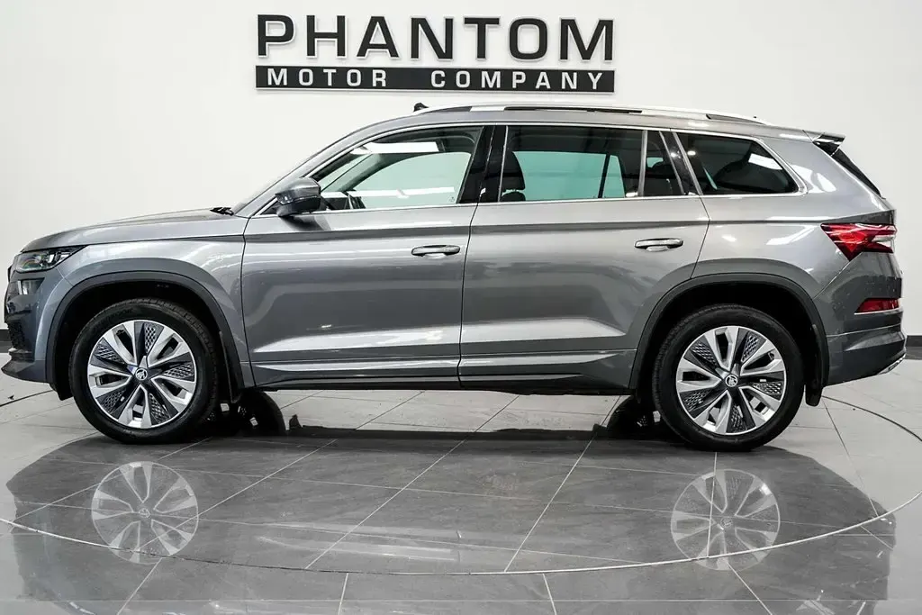 Used Skoda Kodiaq LAURIN & KLEMENT 190 HP (139 kW) 2023 Grey SUV