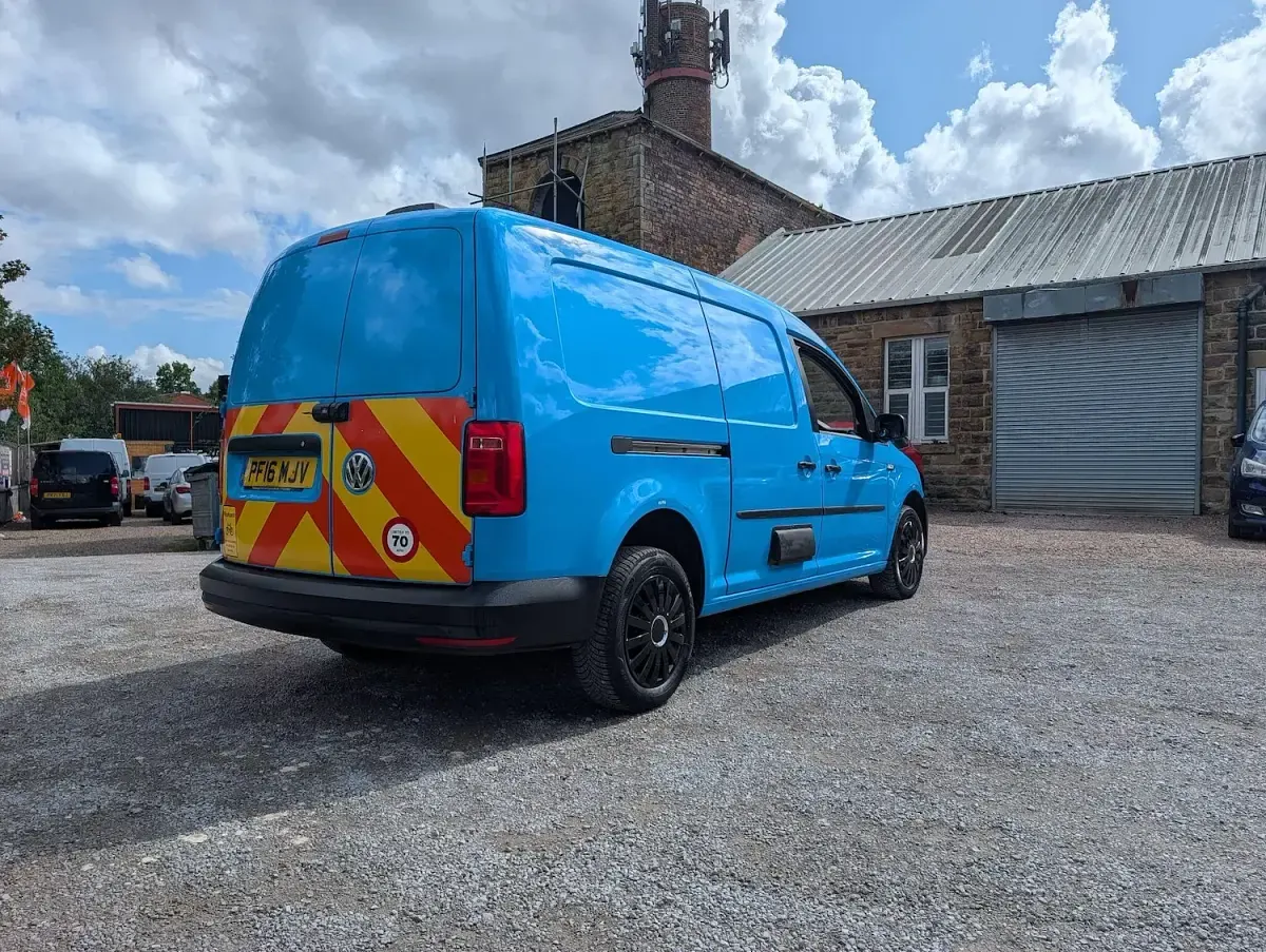 Used VW Caddy Maxi Startline 102 HP (75 kW) 2016 Blue MPV